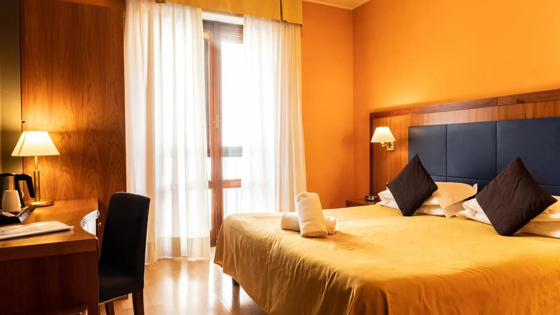 Hotel Berlino Milano 3*,  Italien