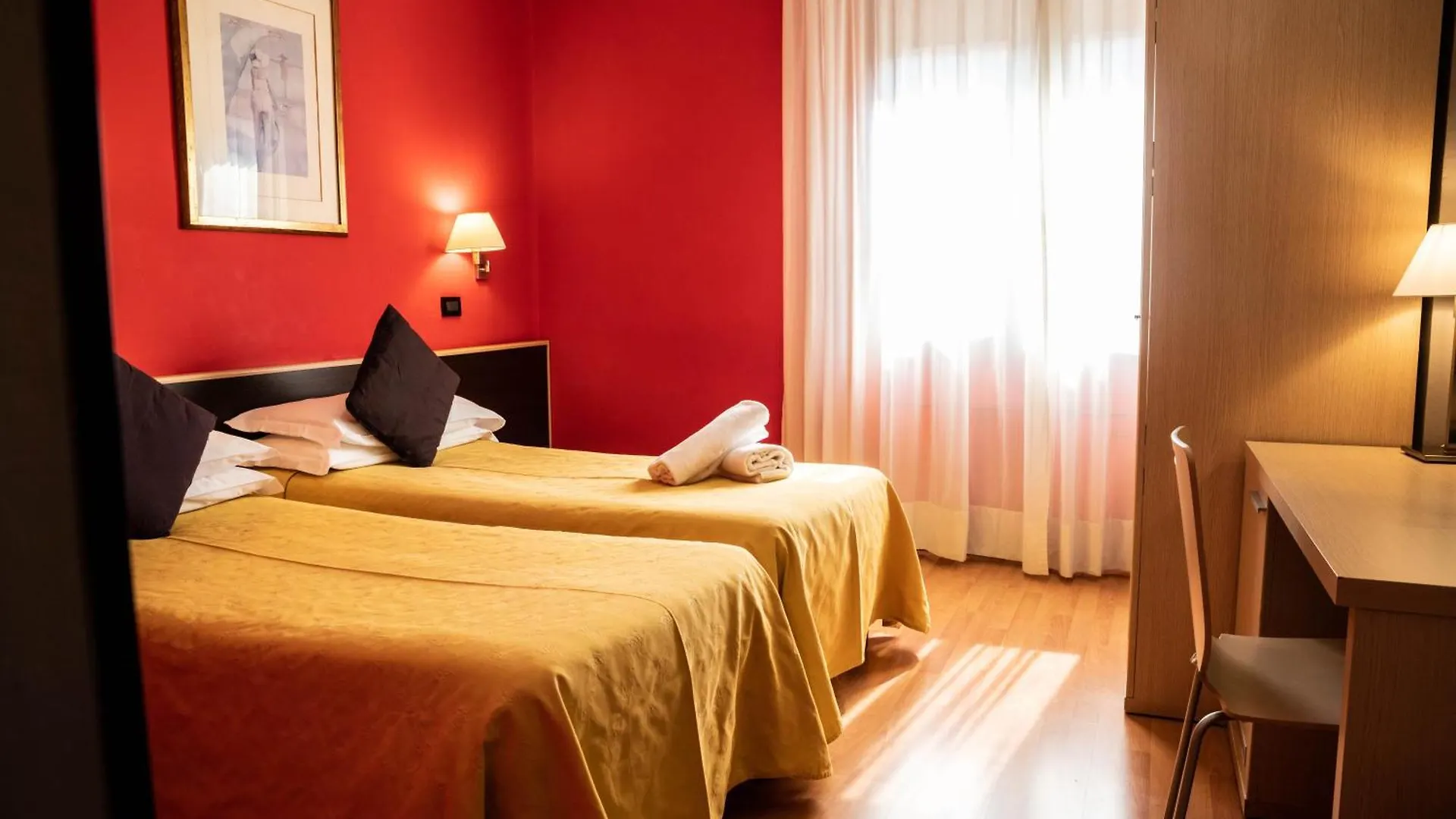 Hotel Berlino Milano 3*,  Italien