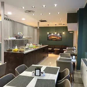 Oasi Village Hotell